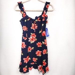 New Lucy Love floral minidress with tags 🤍